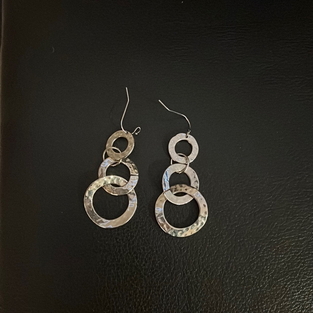 Beautiful Silver design hanging earrings